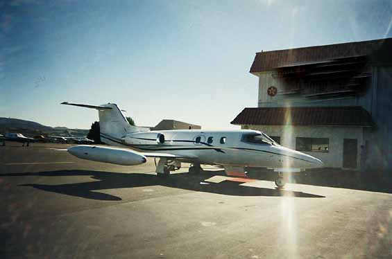 Bombardier Learjet 24